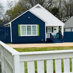  Holiday home Tiger's Place Near U Of M United States